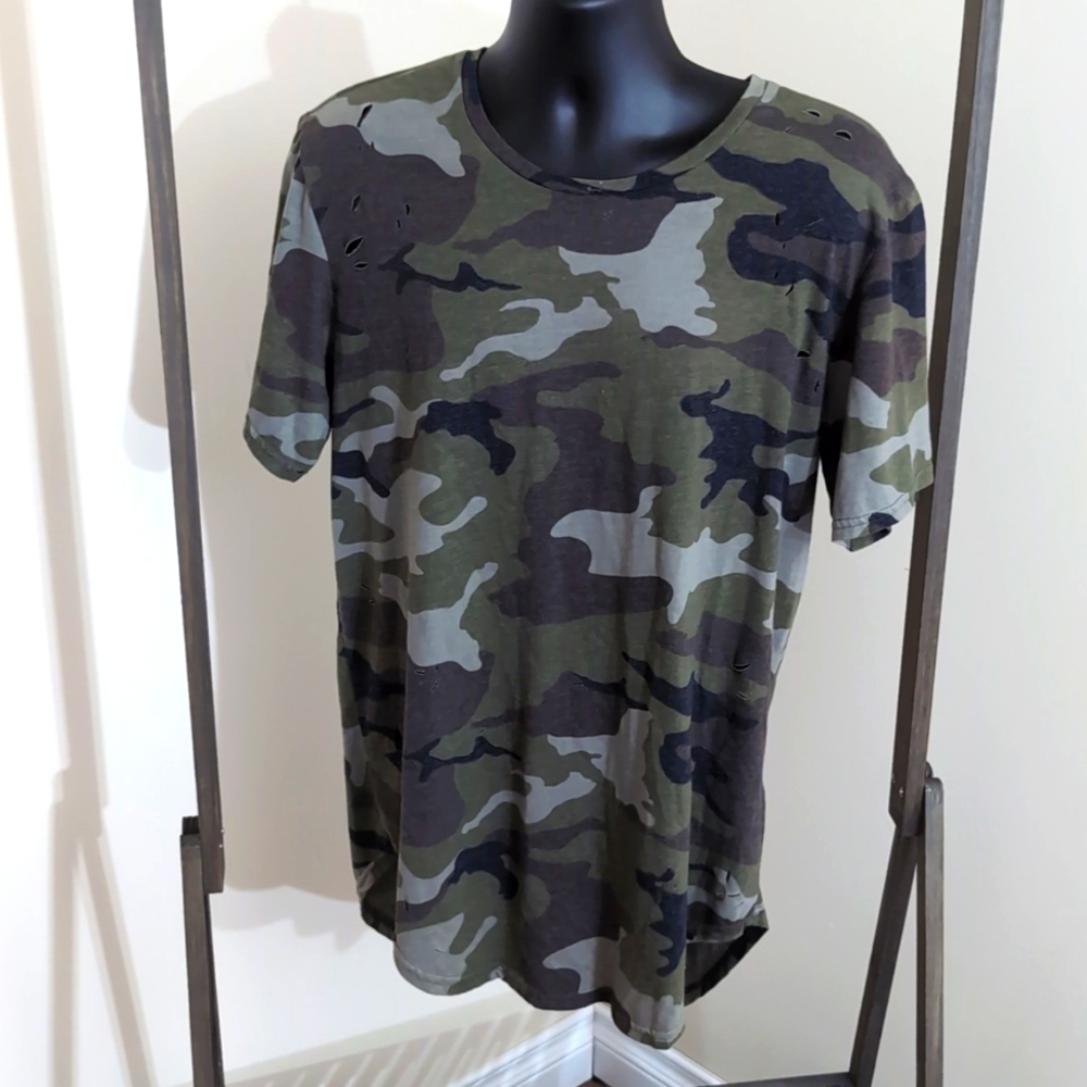 Pacsun| Green Camo Print Distressed Short Sleeve Crew Neck T-shirt Long Fit